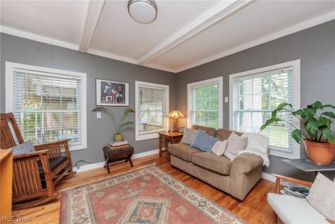 4549 Golfway Road South Euclid OH 44121