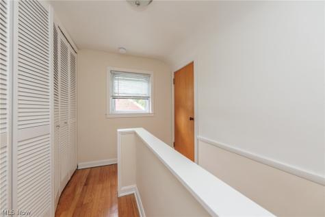 4549 Golfway Road South Euclid OH 44121