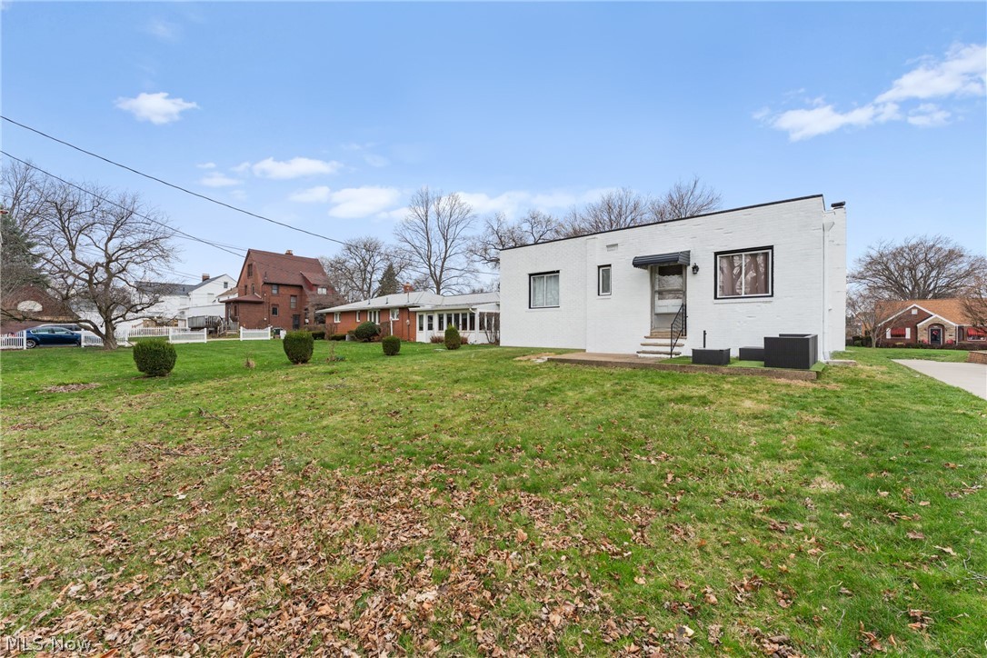 318 31st Street NW Canton OH 44709