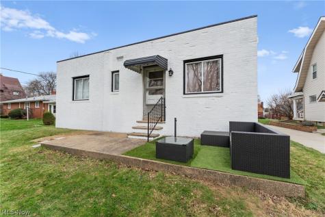 318 31st Street NW Canton OH 44709