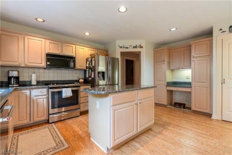 615 Highwood Drive Cuyahoga Falls OH 44223
