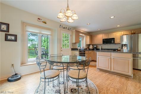 615 Highwood Drive Cuyahoga Falls OH 44223