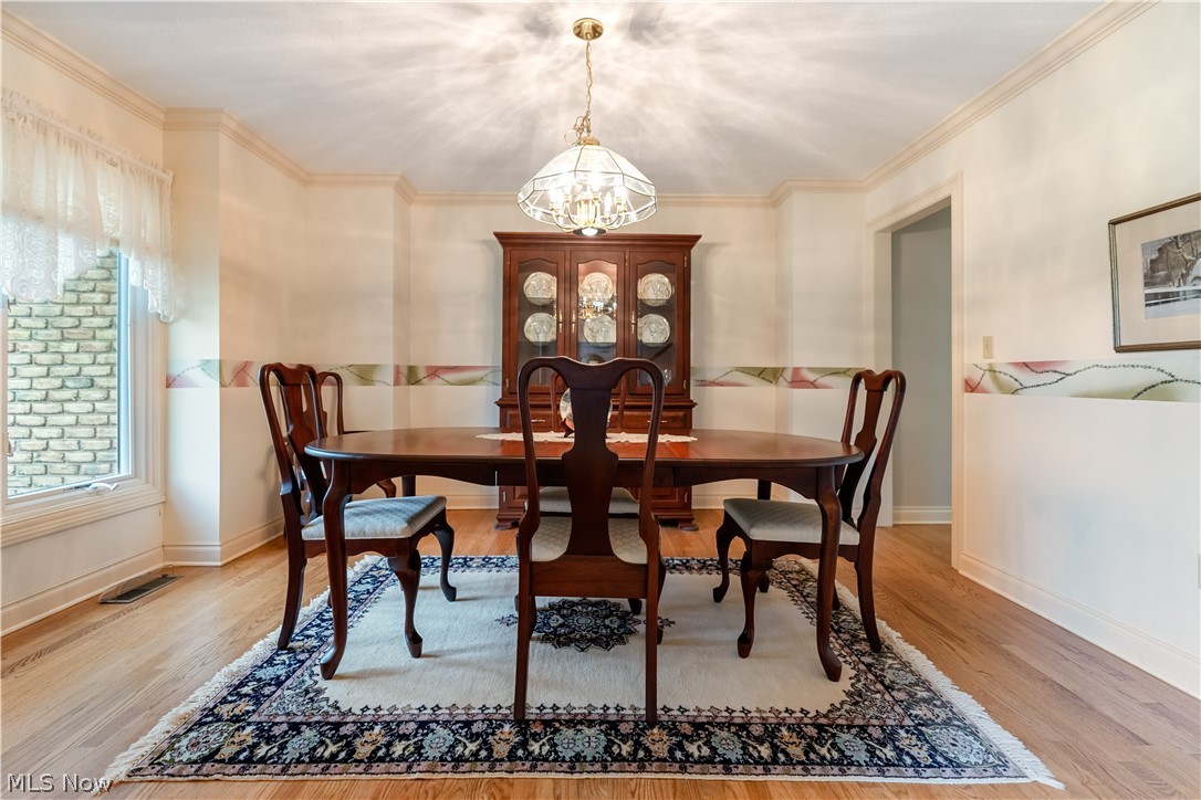 615 Highwood Drive Cuyahoga Falls OH 44223