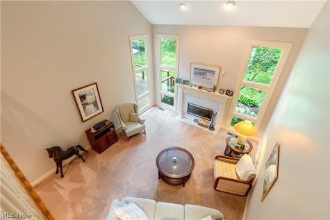 615 Highwood Drive Cuyahoga Falls OH 44223