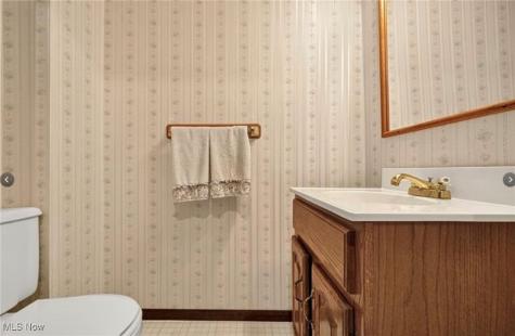 33771 Canterbury Road Solon OH 44139