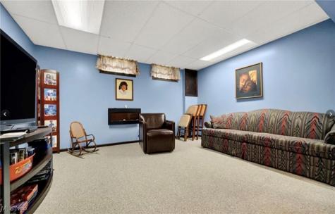 33771 Canterbury Road Solon OH 44139