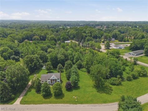 2390 Auberry Drive Akron OH 44312