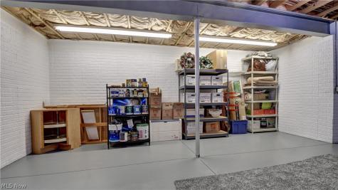 2390 Auberry Drive Akron OH 44312