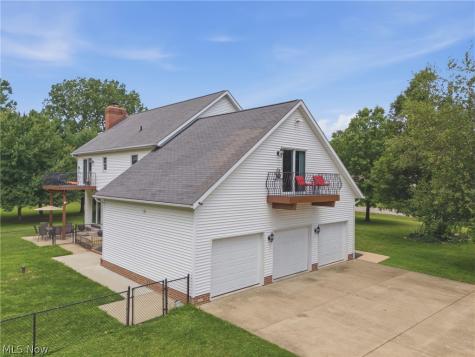2390 Auberry Drive Akron OH 44312