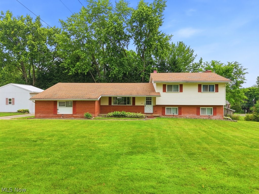 6315 Redbird Terrace New Franklin OH 44216