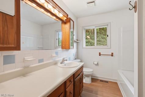 6315 Redbird Terrace New Franklin OH 44216