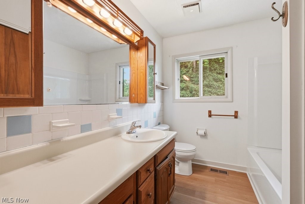 6315 Redbird Terrace New Franklin OH 44216