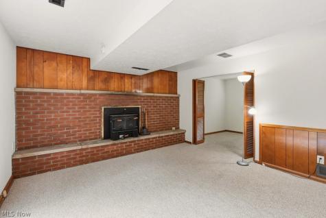 6315 Redbird Terrace New Franklin OH 44216