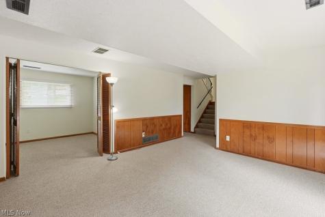 6315 Redbird Terrace New Franklin OH 44216