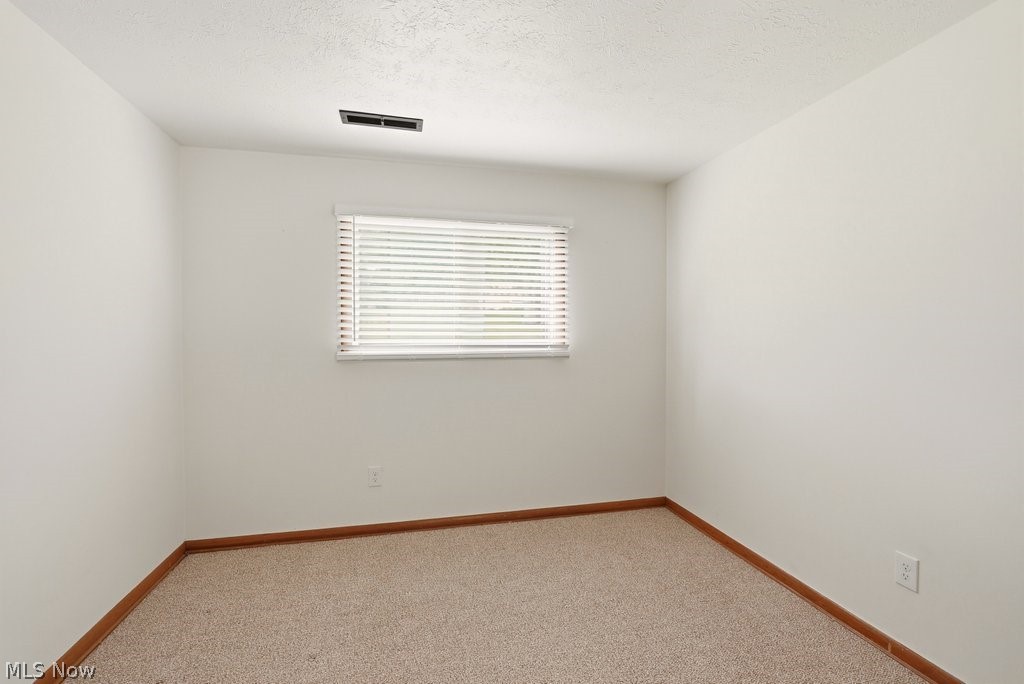 6315 Redbird Terrace New Franklin OH 44216