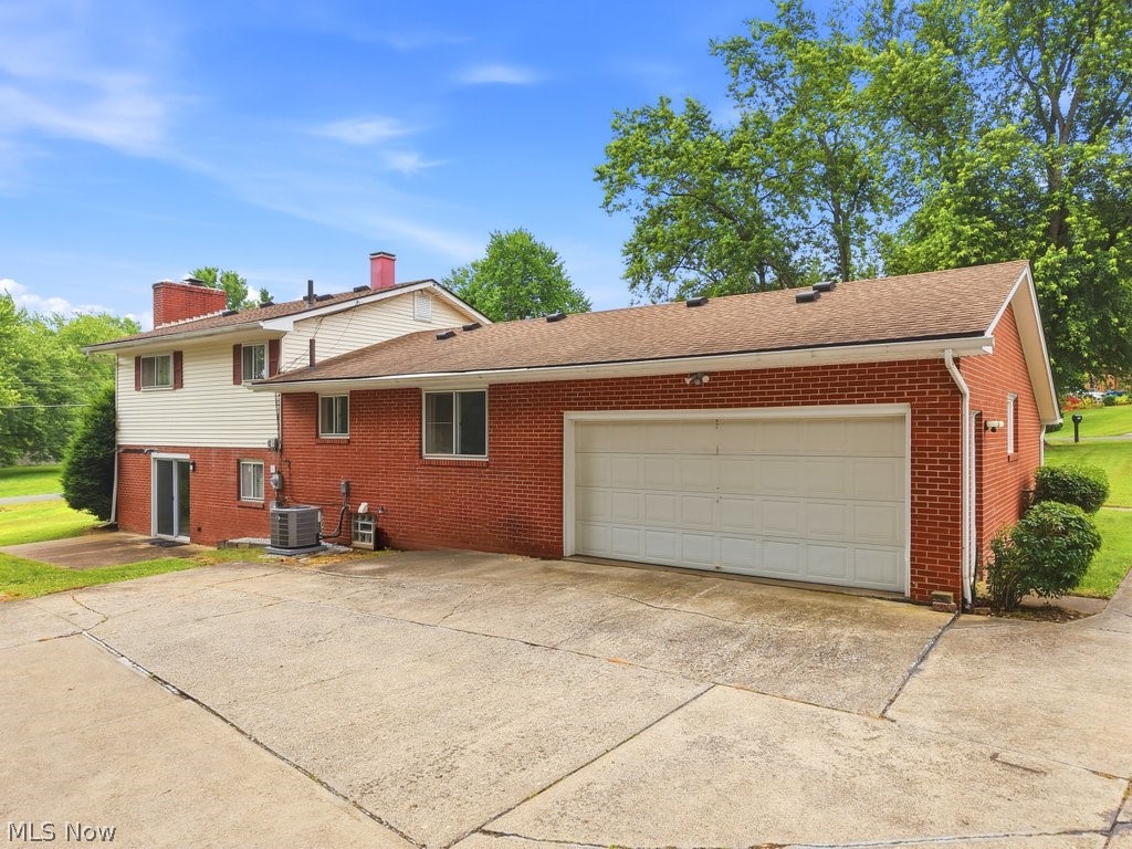 6315 Redbird Terrace New Franklin OH 44216