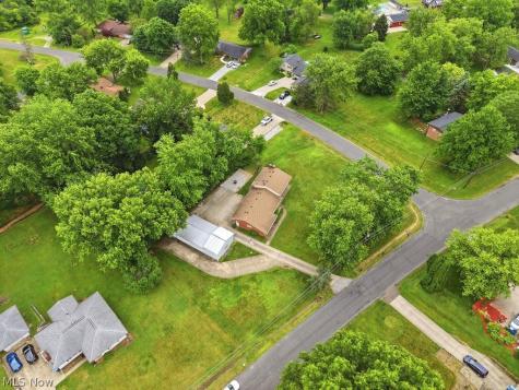 6315 Redbird Terrace New Franklin OH 44216