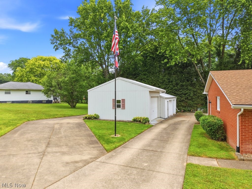 6315 Redbird Terrace New Franklin OH 44216
