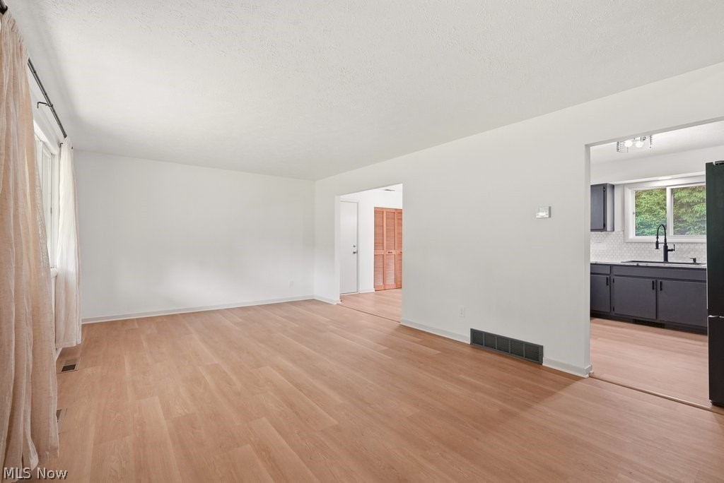 6315 Redbird Terrace New Franklin OH 44216