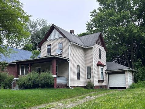 829 Yale Street Akron OH 44311
