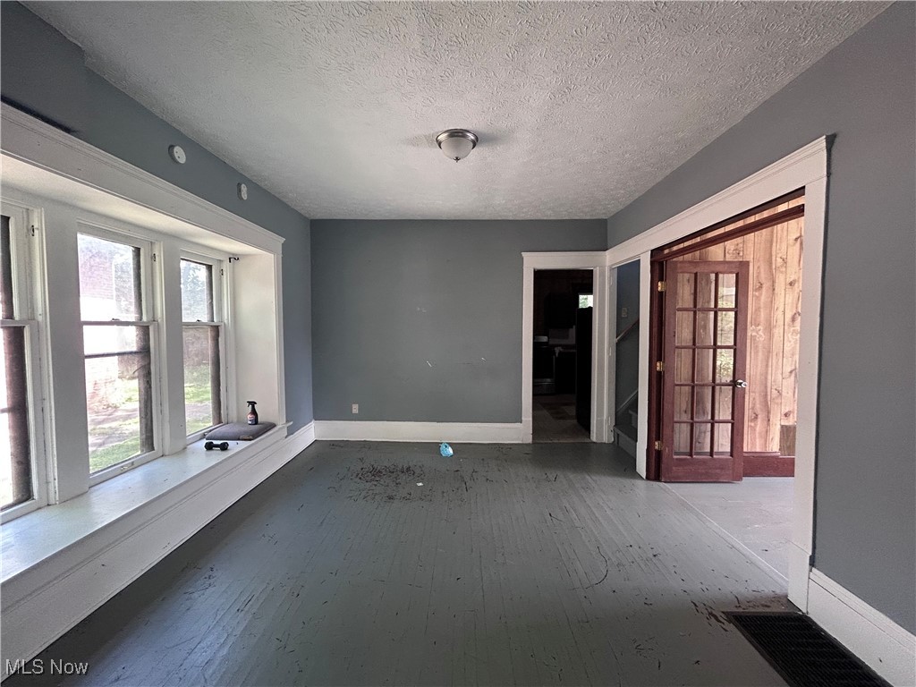 829 Yale Street Akron OH 44311