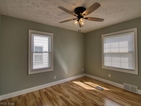 5706 Virginia Avenue Parma OH 44129