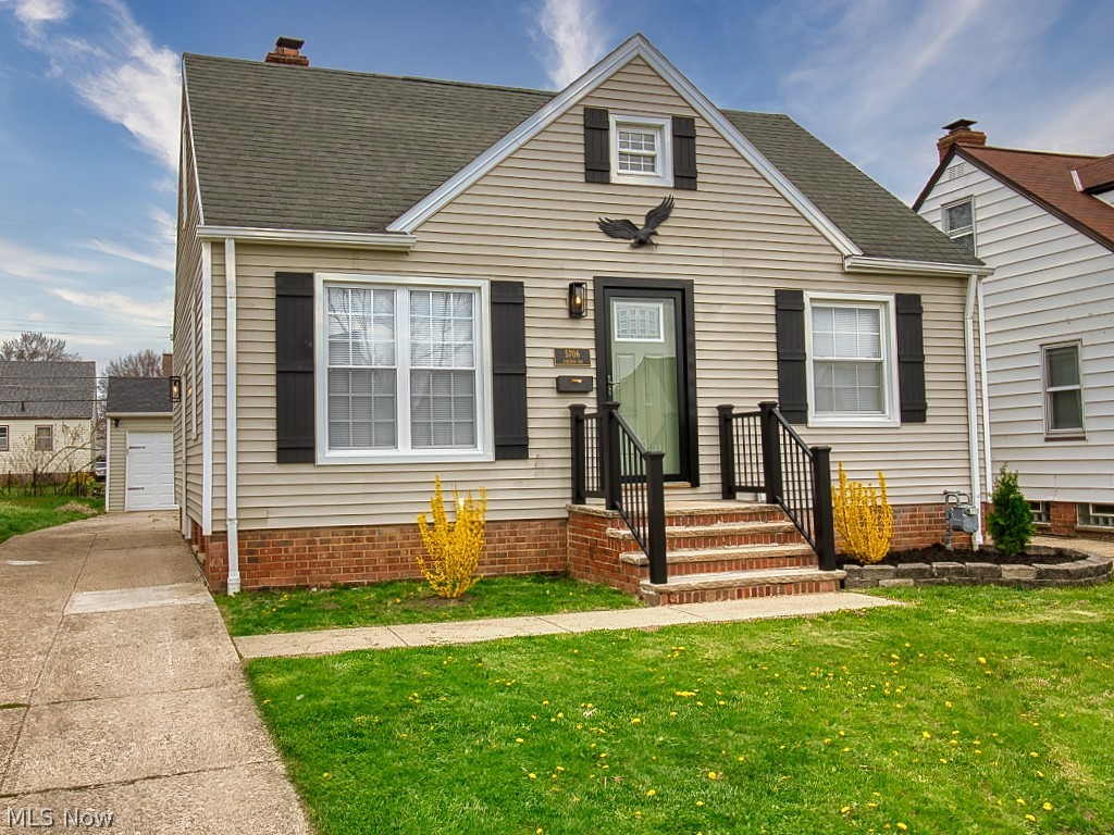5706 Virginia Avenue Parma OH 44129