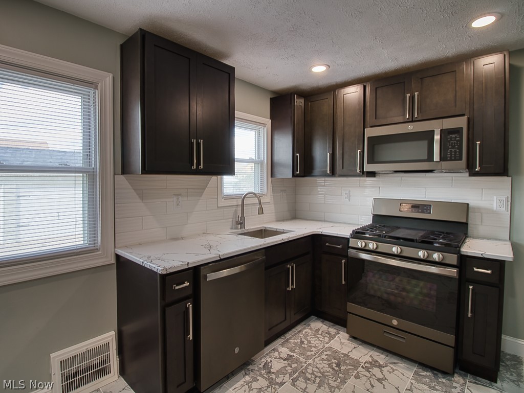 5706 Virginia Avenue Parma OH 44129