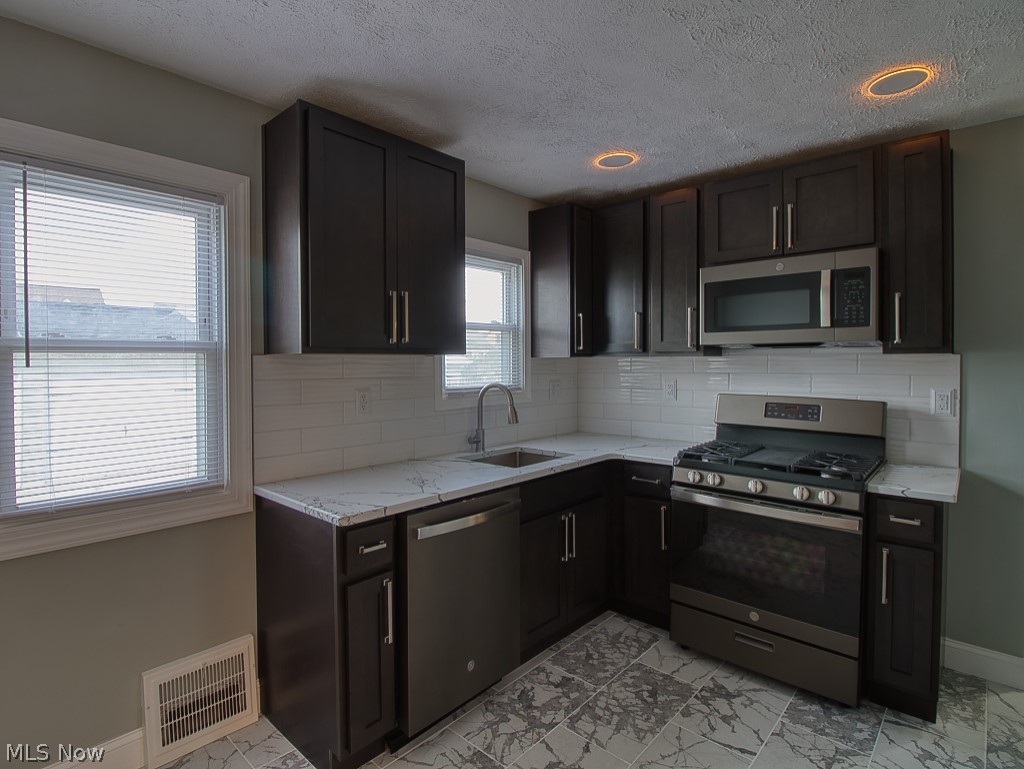 5706 Virginia Avenue Parma OH 44129