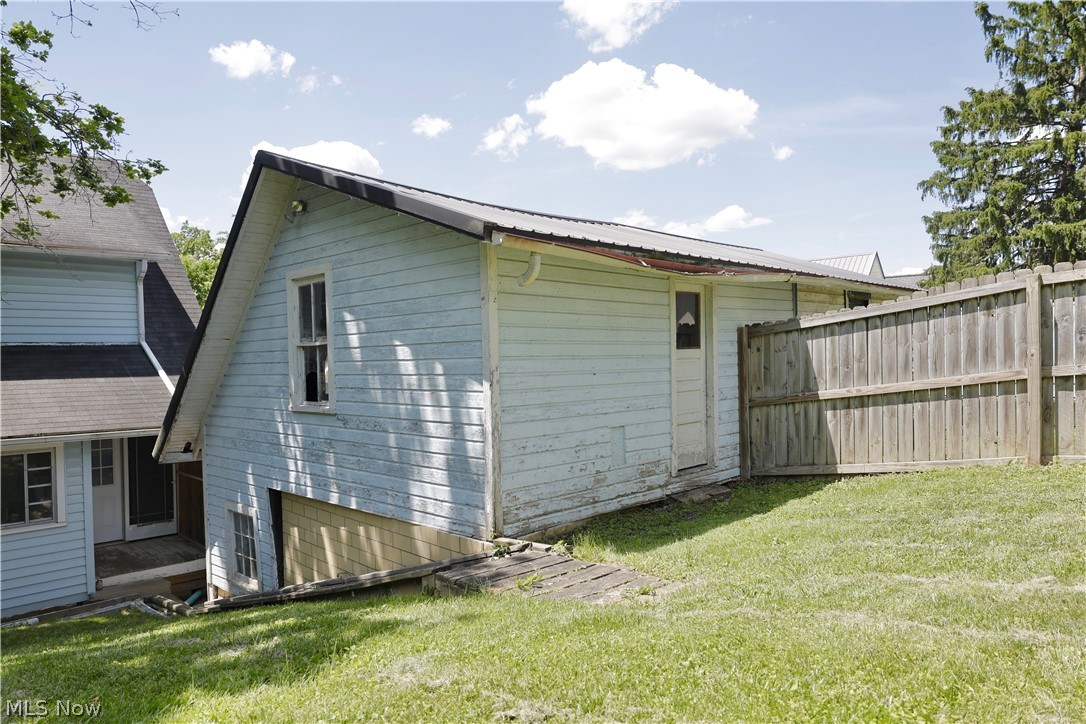 109 Fairview Avenue Millersburg OH 44654