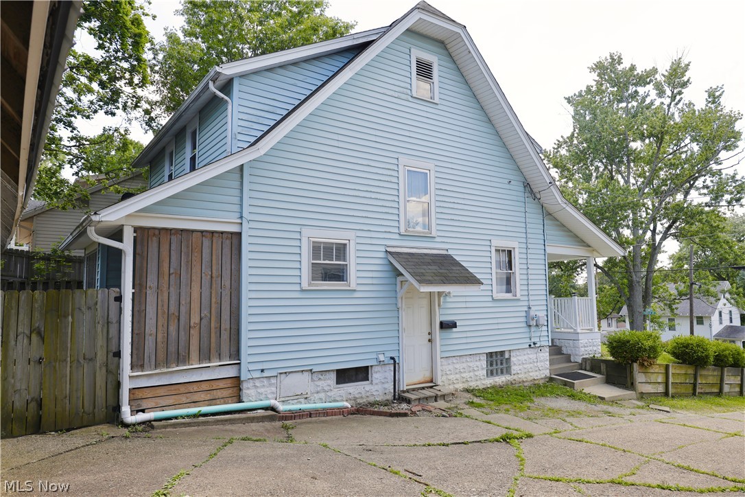 109 Fairview Avenue Millersburg OH 44654