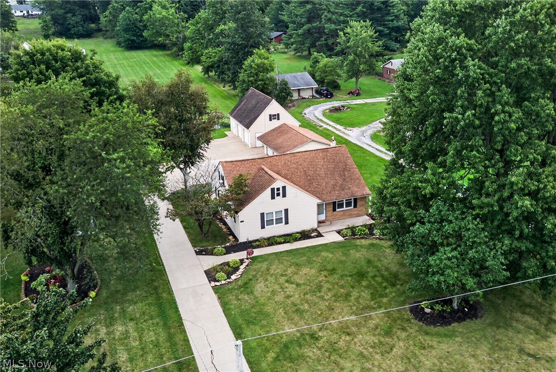 1100 Fairfield School Road Columbiana OH 44408
