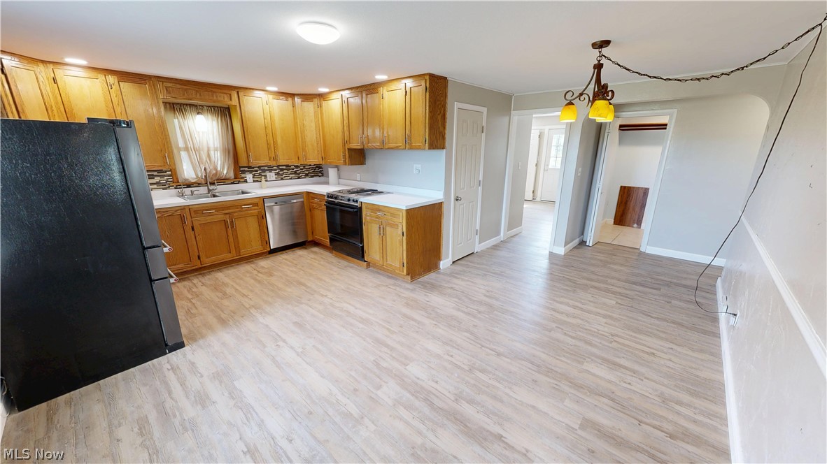 1100 Fairfield School Road Columbiana OH 44408