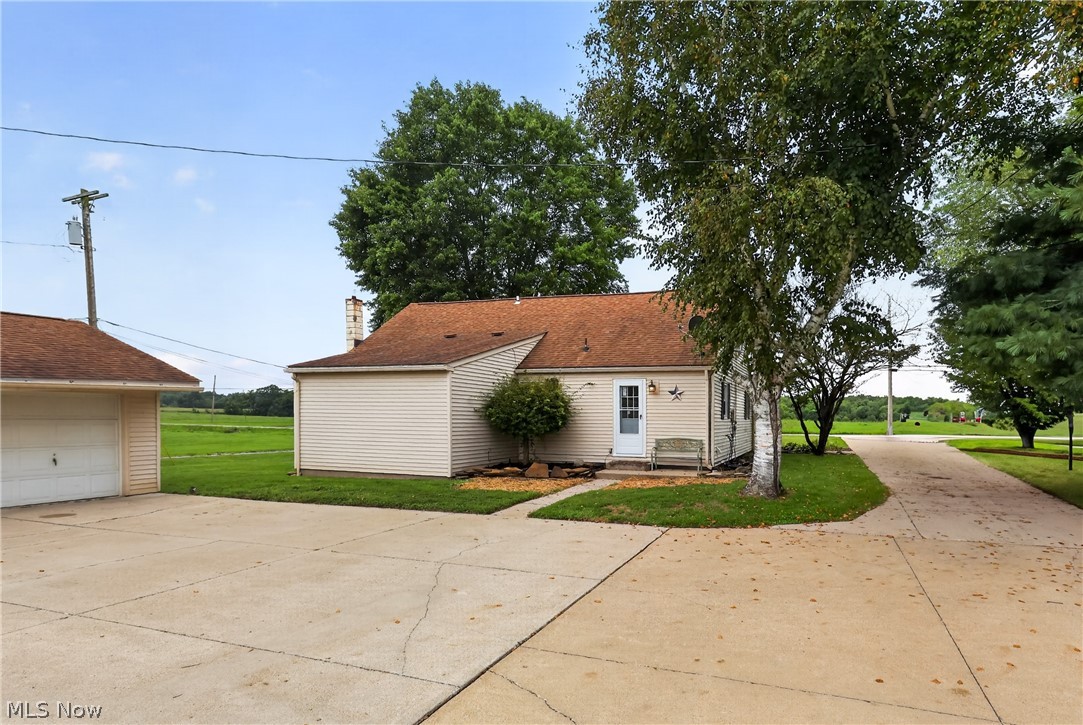 1100 Fairfield School Road Columbiana OH 44408