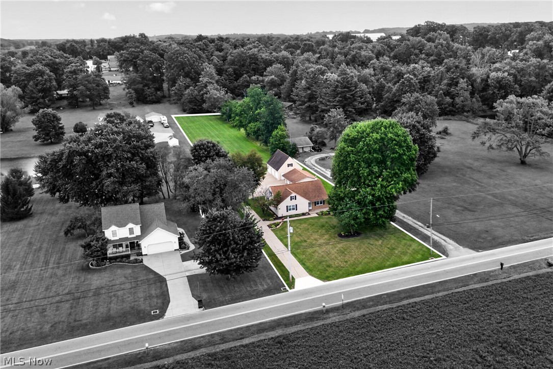 1100 Fairfield School Road Columbiana OH 44408
