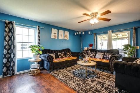 537 Magnolia Avenue Cuyahoga Falls OH 44221