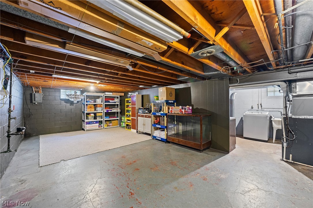 178 Shorehaven Drive Boardman OH 44512