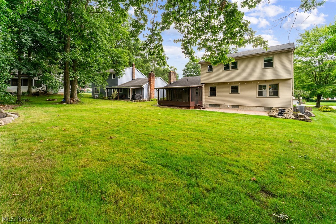 178 Shorehaven Drive Boardman OH 44512