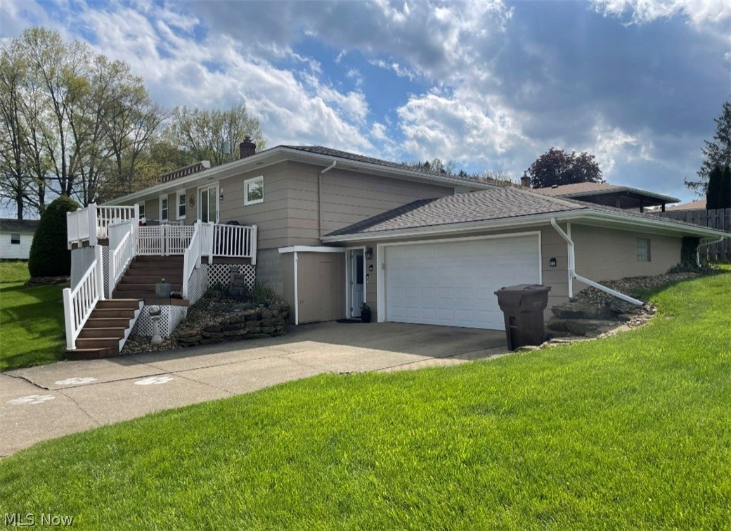 447 W Omar Street Struthers OH 44471