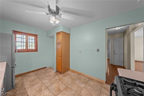 14344 Fayette Boulevard Brook Park OH 44142