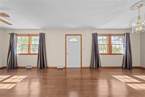 14344 Fayette Boulevard Brook Park OH 44142