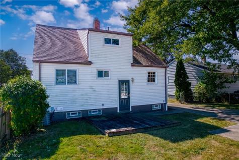 14344 Fayette Boulevard Brook Park OH 44142