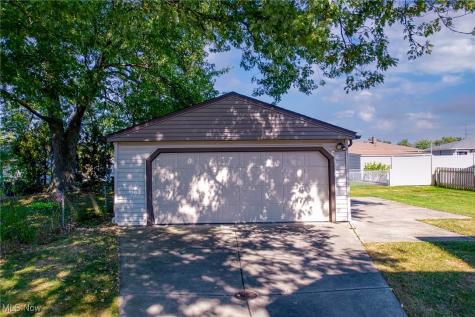 14344 Fayette Boulevard Brook Park OH 44142