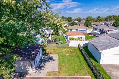 14344 Fayette Boulevard Brook Park OH 44142