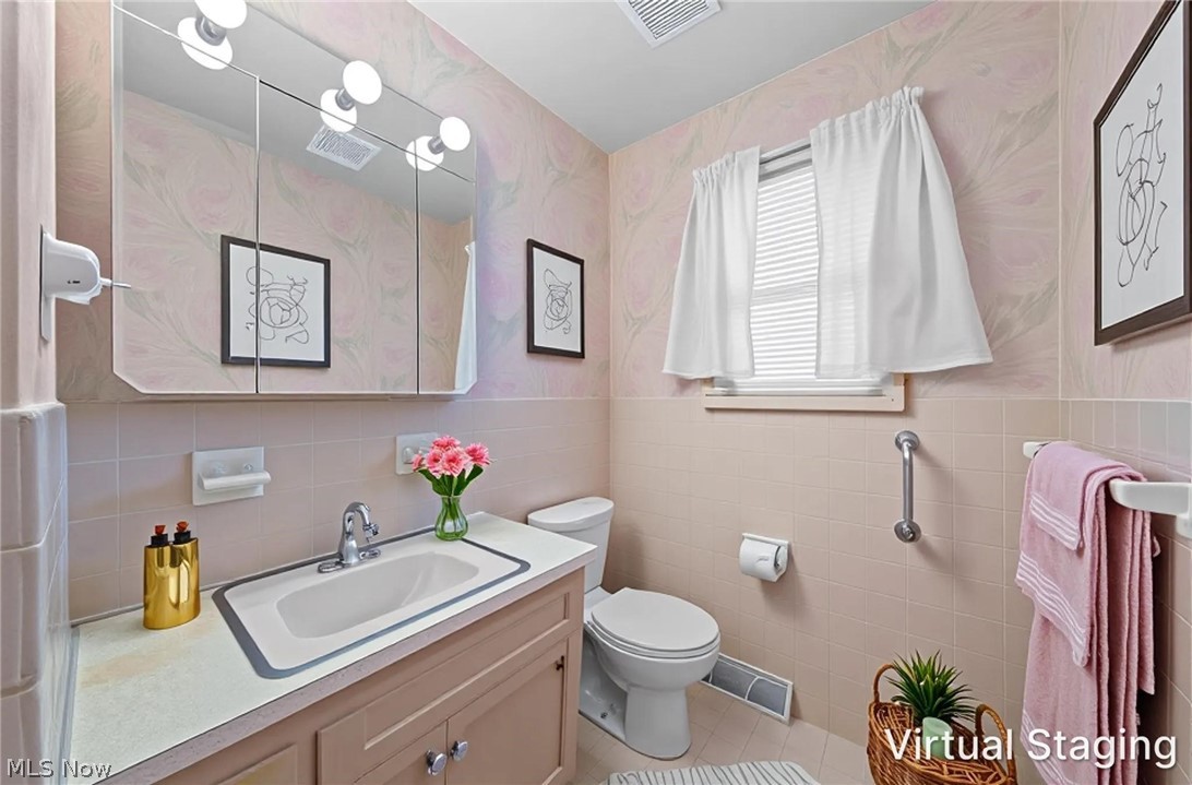 6617 Kingswood Drive Mayfield Heights OH 44124