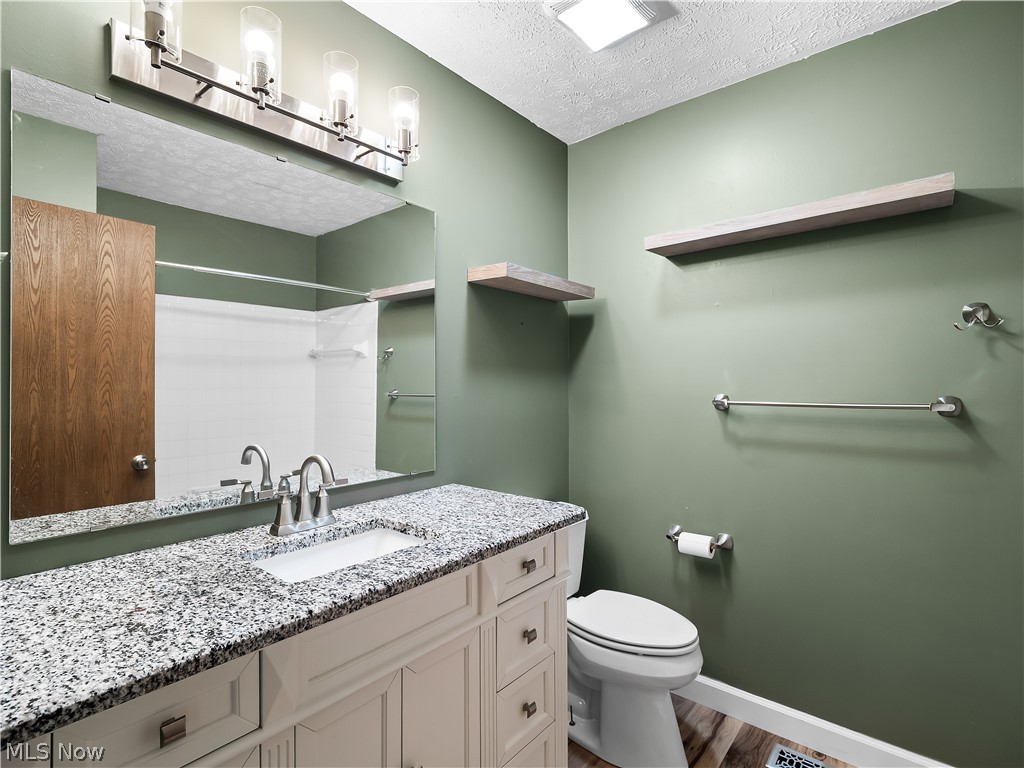 8590 Fairlane Drive Olmsted Falls OH 44138