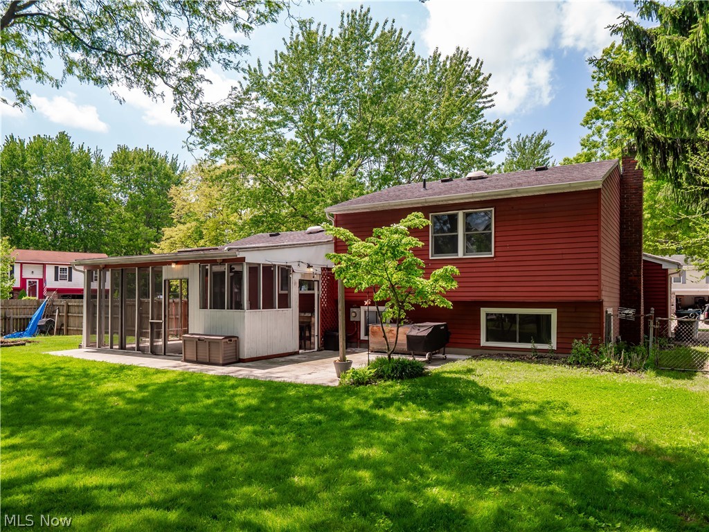 8590 Fairlane Drive Olmsted Falls OH 44138