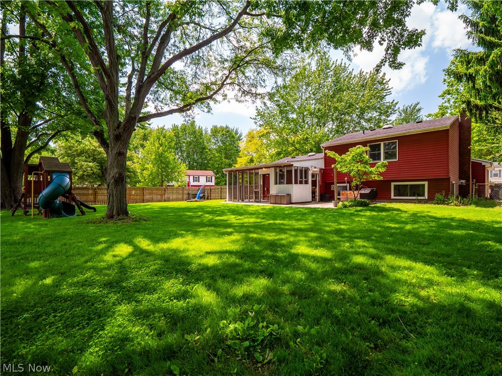 8590 Fairlane Drive Olmsted Falls OH 44138