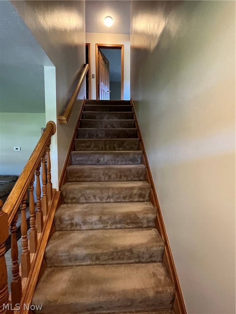 1987 Beringer Place Geneva OH 44041