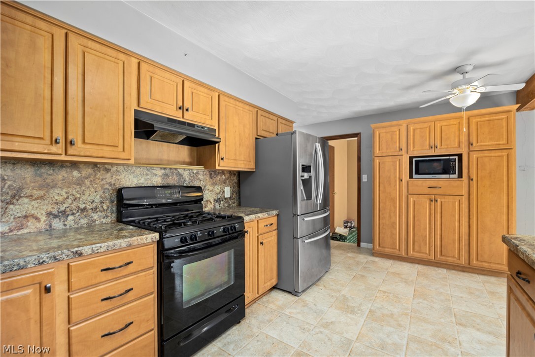 44675 Middle Ridge Road Amherst OH 44001